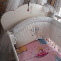 Culla Pali basculante crema con velo e Swarovski 