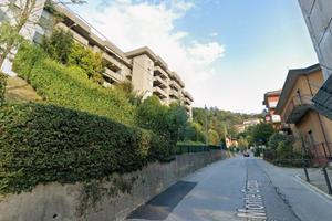 Trilocale a Como con balcone e posto auto