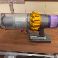 Dyson v15