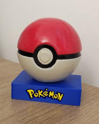 Pokeball di pokemon in 3d e dipinto a mano