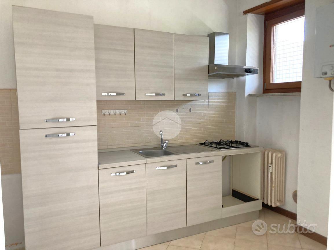 3 LOCALI A SALASSA - Vista 3