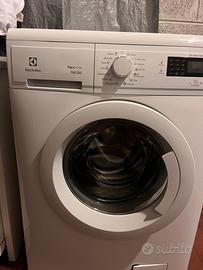 Lavatrice Elettrolux 8kg 1400 giri