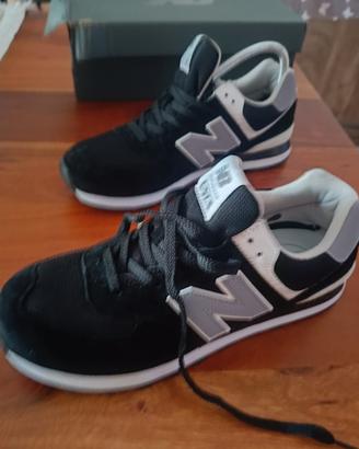 scarpe New balance  n42  nuove 
