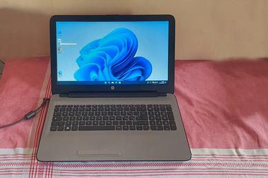 Notebook HP 15-ba039nl,A8-7410,Radeon M330 8gb ram