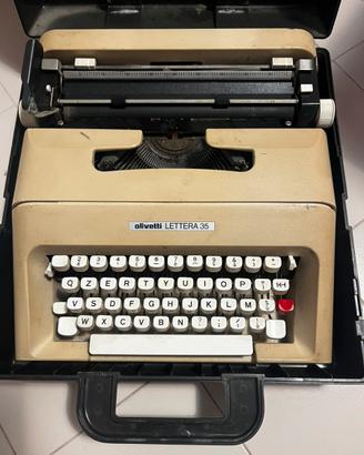 Macchina scrivere Olivetti lettera 35
