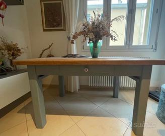 Tavolo vintage ristrutturato