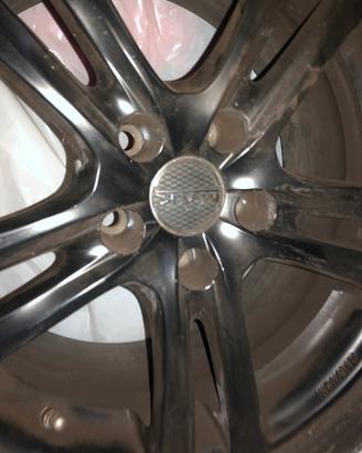 4 cerchi usati con gomme invern.