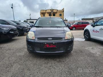 FORD Fiesta 1.2 16V 3p. Clever