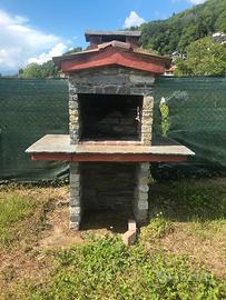 Barbecue pietra del Mottarone