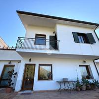 3 LOCALI A SPERLONGA