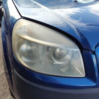 Proiettore destro FIAT DOBLO del 2006