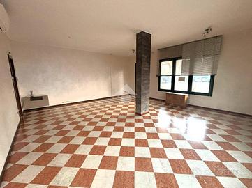 UFFICIO A PONZANO VENETO