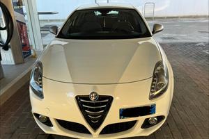 Accetto permute Alfa Romeo Giulietta 1.6 105 cv