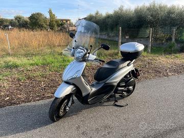 Piaggio Beverly 300