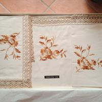 tovaglie bassetti fiori + ricami