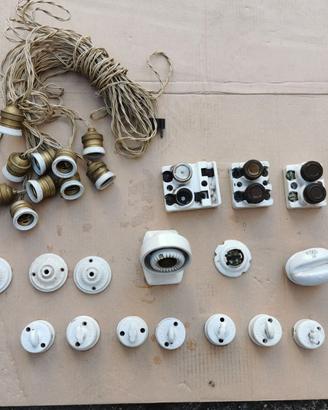 Portalampade ed interruttori vintage  in ceramica