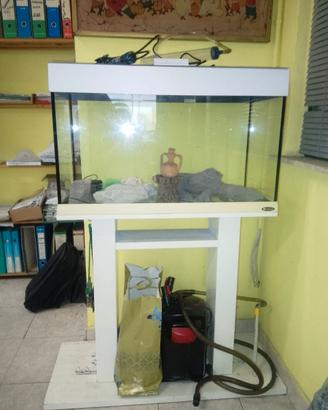 Mobile con acquario