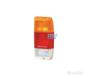 FANALE DESTRO PER NISSAN VANETTE 84-89