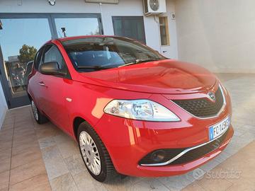 Lancia Ypsilon 1.2 69 CV 5 porte Mya