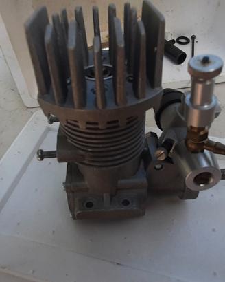  MAC 21  motore  russo car 3,5cc nuovo