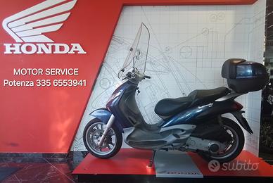 Piaggio Beverly 200 - km 24201 - anno 2004 -