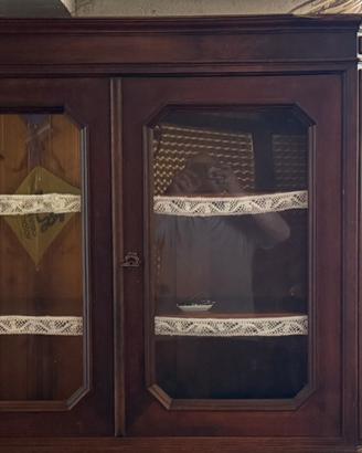 Credenza classica arte povera