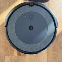 irobt Roomba i3+ con stazione Clean Base