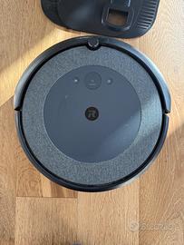 irobt Roomba i3+ con stazione Clean Base