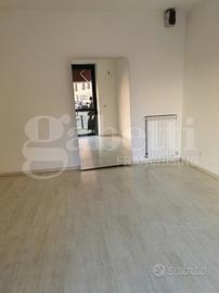 Negozio Modena [Cod. rif 7325ACG]