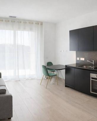 Appartamento di 50 m² con 2 locali e box auto a Mi