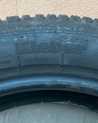 Stock di gomme invernali marca Kleber