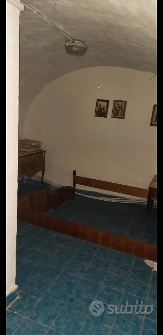 Casa bifamiliare da ristrutturare - Vista 3