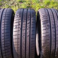 Gomme 225/50-18 estive