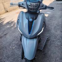 Beverly s  400 2025