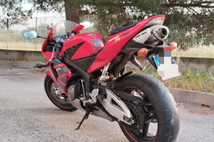 Cbr rr 600 iscr.asi club