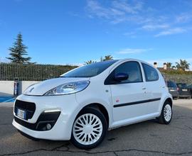 Peugeot 107 1.0 68CV 5p. SUPERGA - 2012