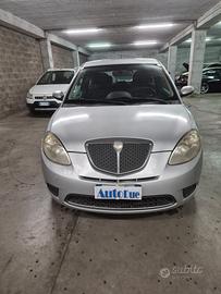 Lancia Ypsilon 1.2 Oro Giallo