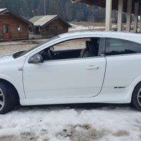 Opel Astra 2,0 Turbo OPC ( NUMERATA )