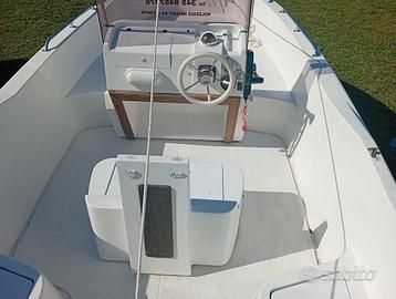 Barca fiart marea 20 anno  2004