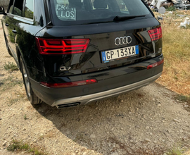 Audi q7 nera