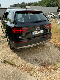 Audi q7 nera