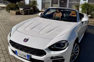 FIAT 124 SPIDER LUSSO