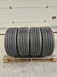4 gomme Goodyear  205 55 16 estive