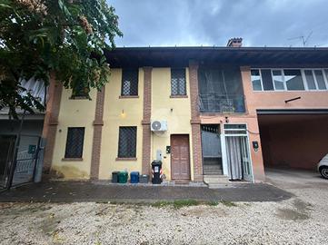 3 LOCALI A CAZZAGO SAN MARTINO