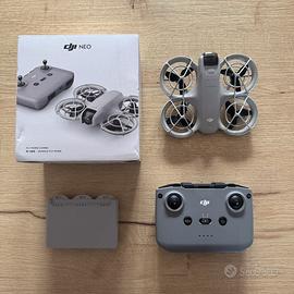 DJI Neo Fly More Combo (GARANZIA)