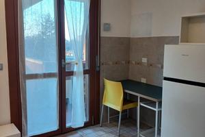 Stanza a Cologno monzese con angolo cottura