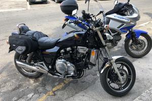 Honda VF 1100 Custom - 1982 - Targa Oro ASI