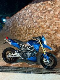 Aprilia dorsoduro 750 A2