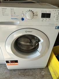 Lavatrice Indesit ,A+++ ,6 kg,1000 giri