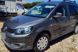Volkswagen Caddy 1.6 TDI con letto 2 piazze